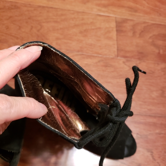 Topshop Lace-up Suede Booties - Picture 8 of 8